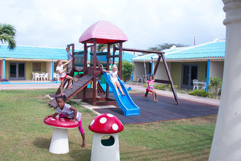 Childrens Play Area - Outdoor